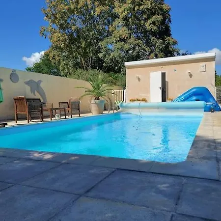 Au Coeur Des Vignes Medoc Apartment