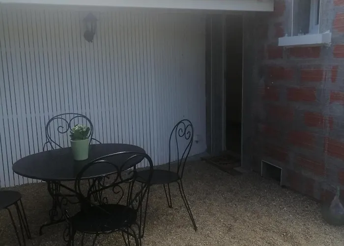 Au Coeur Des Vignes Medoc *